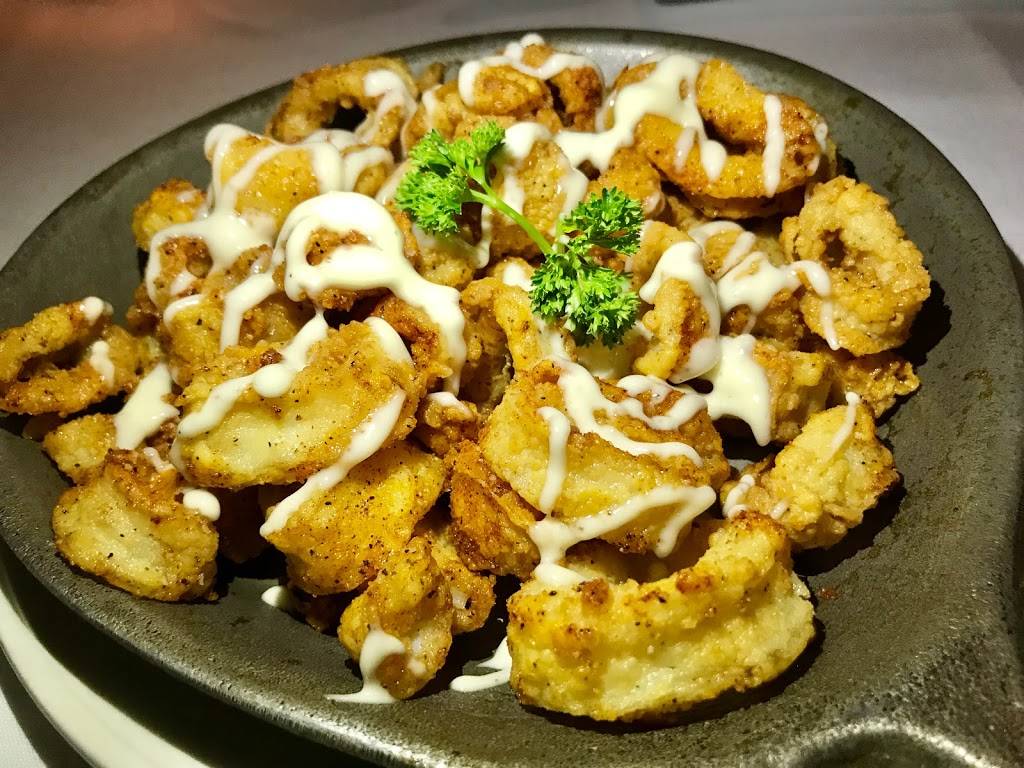 Cast Iron Chef Chop House & Oyster Bar | restaurant | 660 State St, New Haven, CT 06511, USA | 2037454669 OR +1 203-745-4669