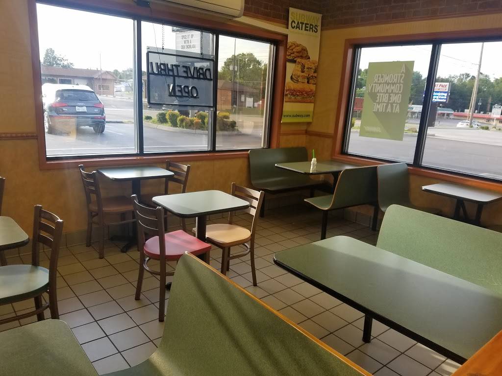 Subway | restaurant | 762 Cosby Hwy, Newport, TN 37821, USA | 4236257700 OR +1 423-625-7700