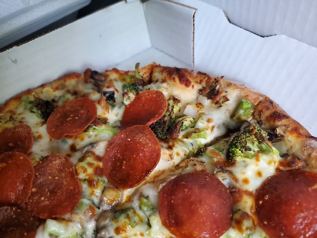 Tasty Pizza | restaurant | 515 W Un St, Waterloo, IN 46793, USA | 2608372777 OR +1 260-837-2777