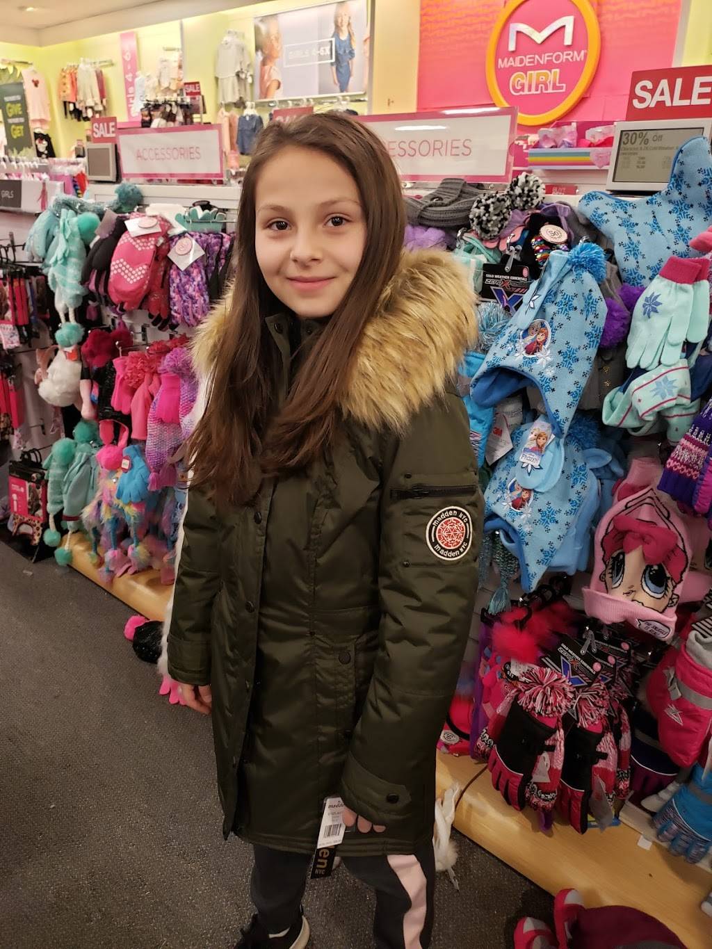 West Chester Plaza | shopping mall | 7843-7855 Tylersville Rd, West Chester Township, OH 45069, USA | 5136861600 OR +1 513-686-1600