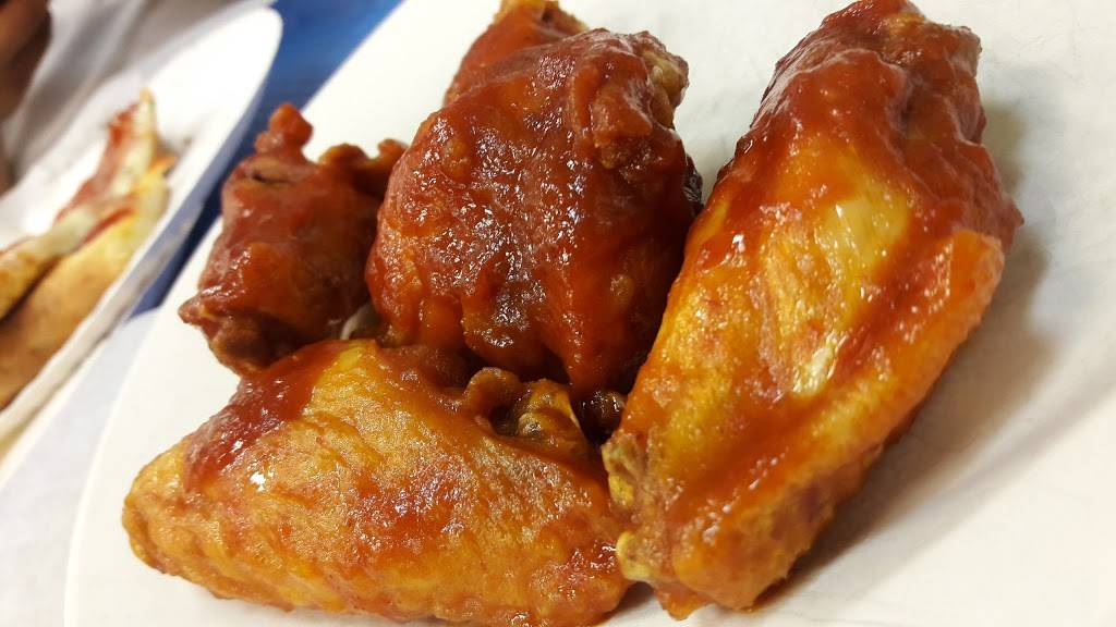 Italian Village Pizza | restaurant | 1494 1st Avenue #1, New York, NY 10075, USA | 2125355950 OR +1 212-535-5950