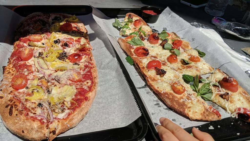 V3 Flatbread Pizza | restaurant | 4500 Butler St, Pittsburgh, PA 15201, USA | 4122510752 OR +1 412-251-0752