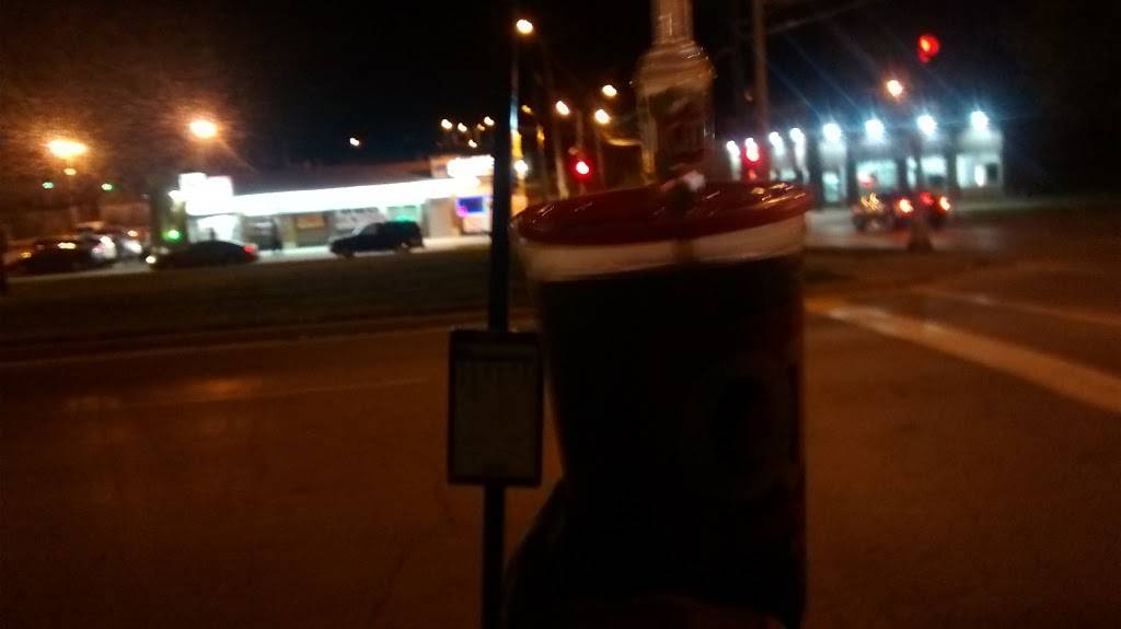 Pauls Liquor & Grocery | meal takeaway | 5506 The Paseo, Kansas City, MO 64110, USA | 8163618414 OR +1 816-361-8414