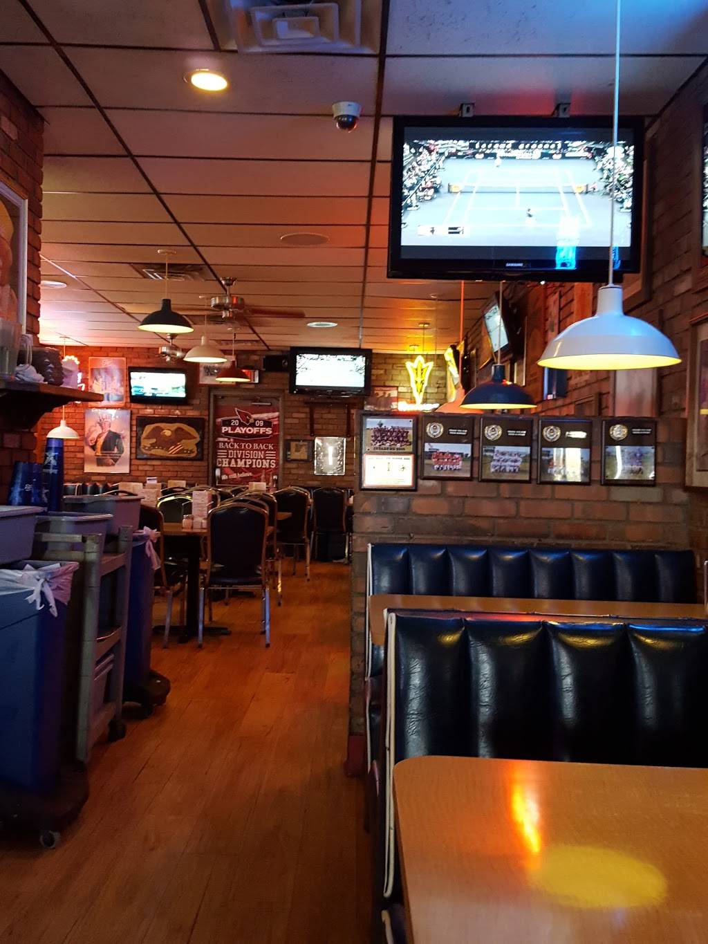 Uncle Sams | restaurant | 3217 E Shea Blvd, Phoenix, AZ 85028, USA | 6029963511 OR +1 602-996-3511