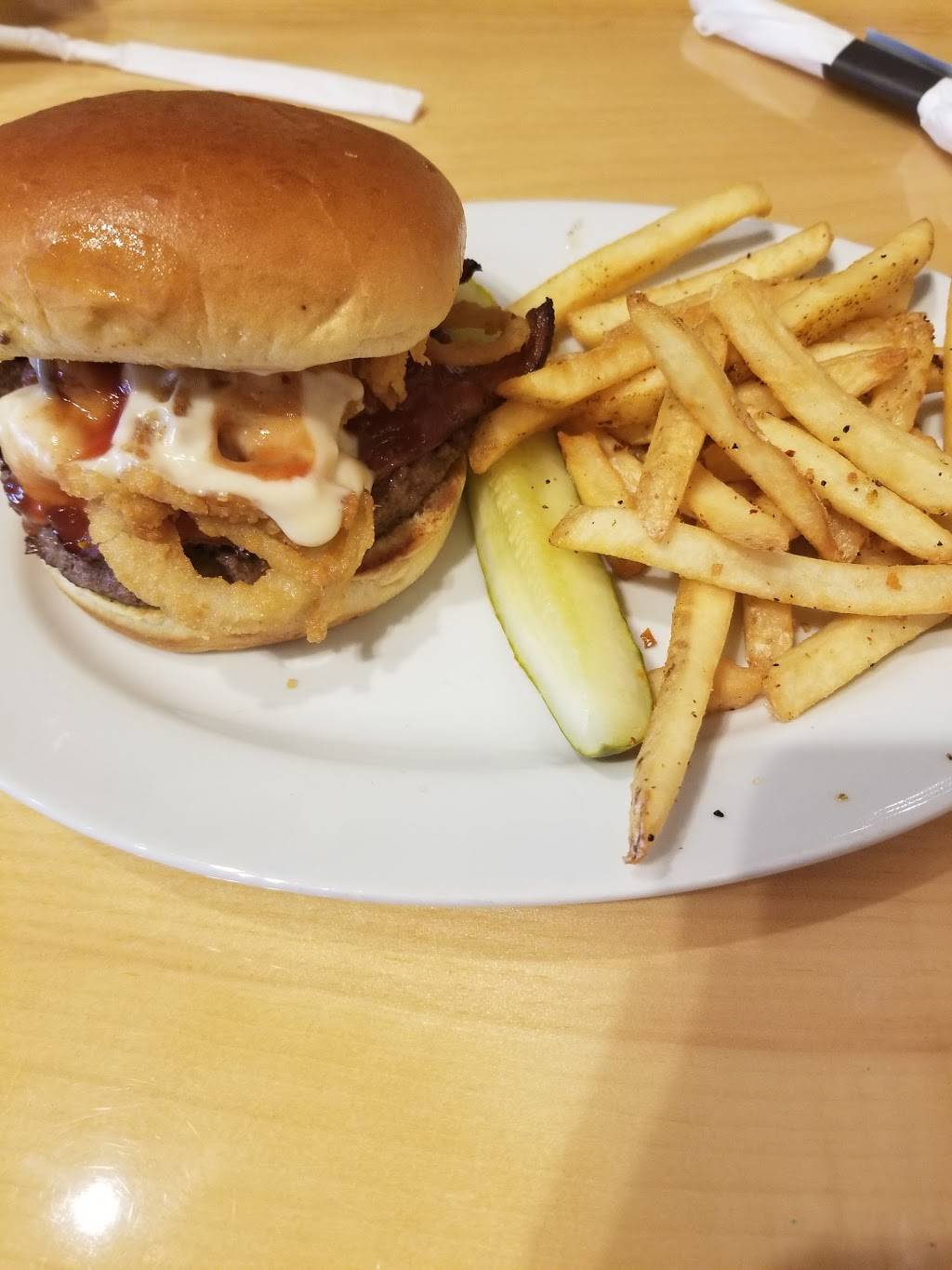 Viking Brew Pub | restaurant | 211 E Main St, Stoughton, WI 53589, USA | 6087195041 OR +1 608-719-5041