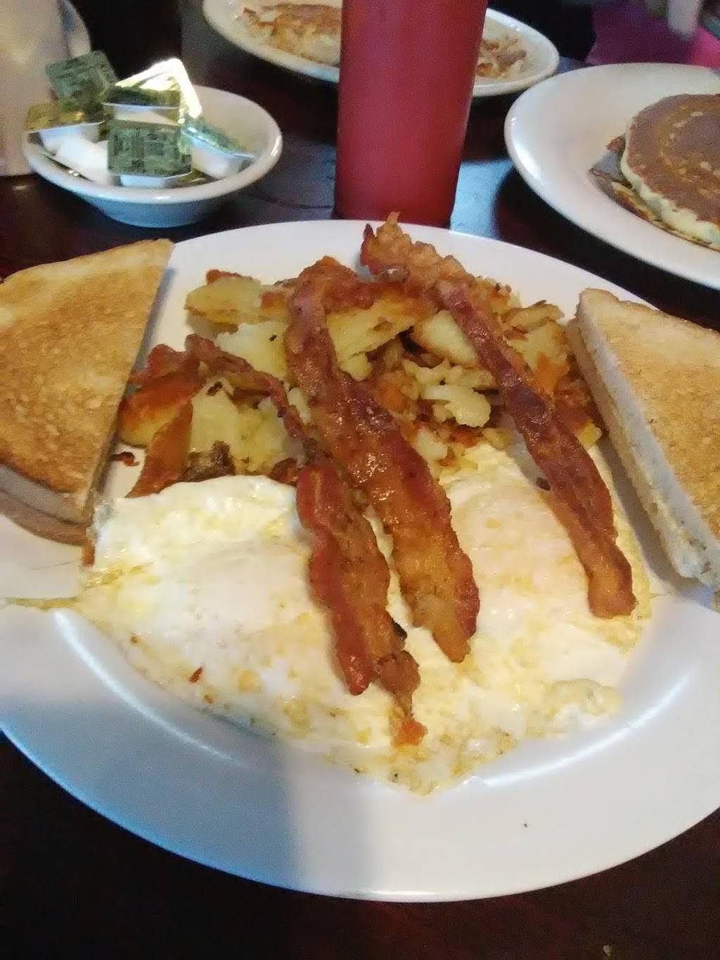 Susies Restaurant | restaurant | 6476 Ridge Rd, Port Richey, FL 34668, USA | 7278443928 OR +1 727-844-3928