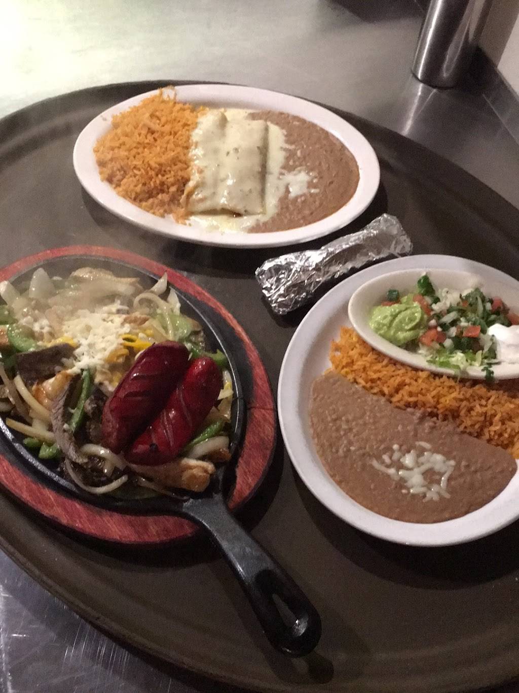 La Fiesta Mexican Grill | restaurant | 841 Pennsylvania Ave, Hartshorne, OK 74547, USA | 9182974017 OR +1 918-297-4017
