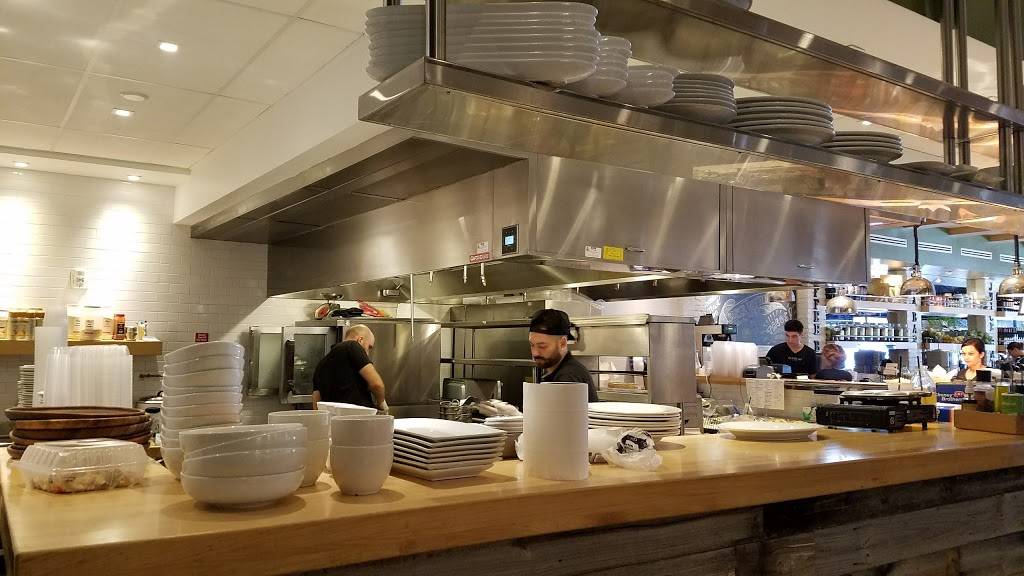 Juice & Java Sunny Isles | restaurant | 17608 Collins Ave #2825, Sunny Isles Beach, FL 33160, USA | 3059333700 OR +1 305-933-3700