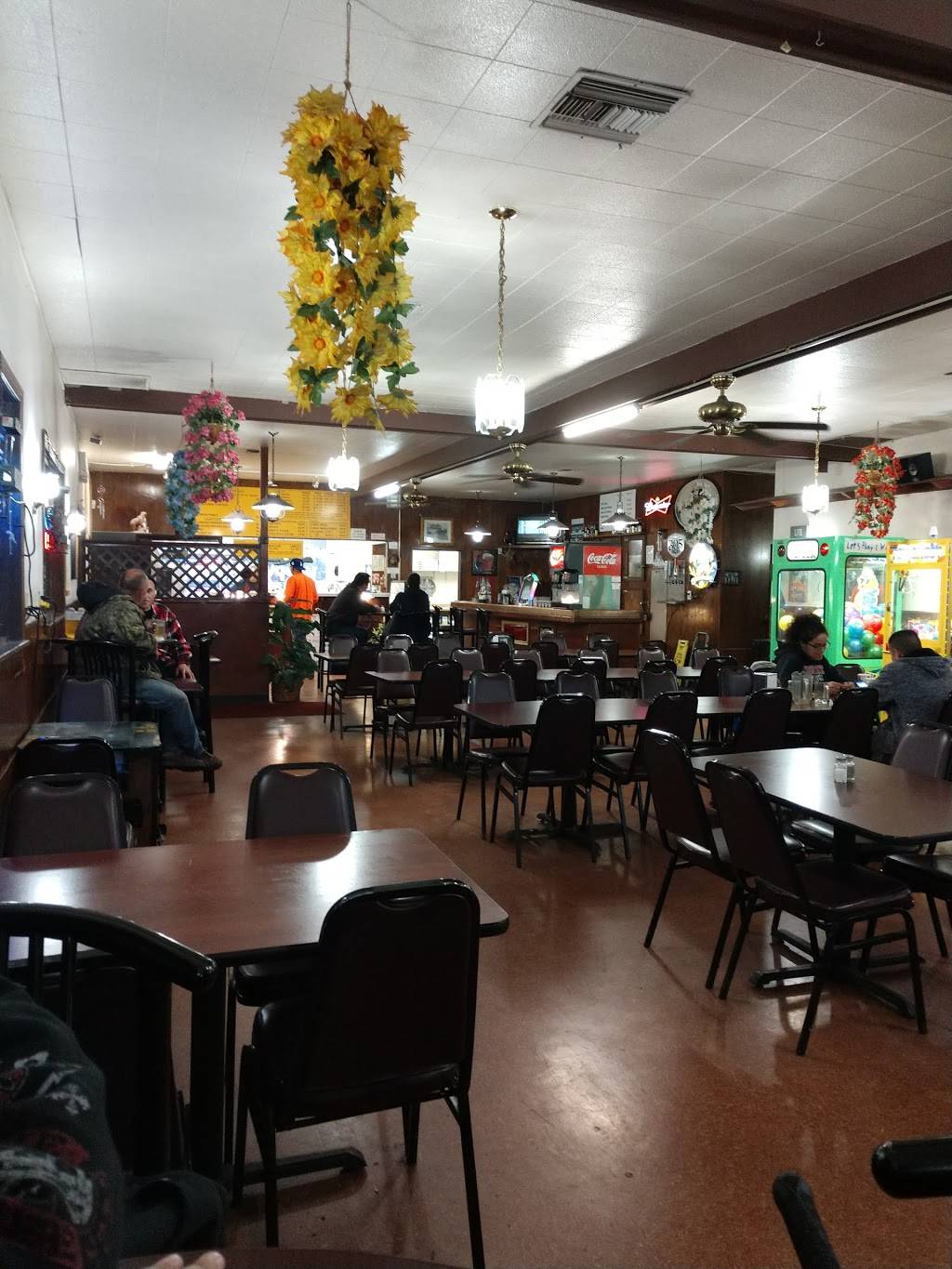 Sams Pizza | restaurant | 4775 E Olive Ave, Fresno, CA 93702, USA | 5592553992 OR +1 559-255-3992