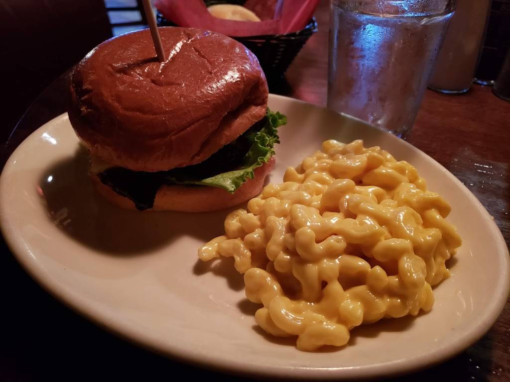 Wood Ranch | meal takeaway | 189 The Grove Dr, Los Angeles, CA 90036, USA | 3239376800 OR +1 323-937-6800