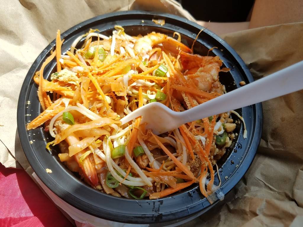 Yummy Thai | restaurant | 10466 Roosevelt Blvd N, St. Petersburg, FL 33716, USA | 7275771999 OR +1 727-577-1999