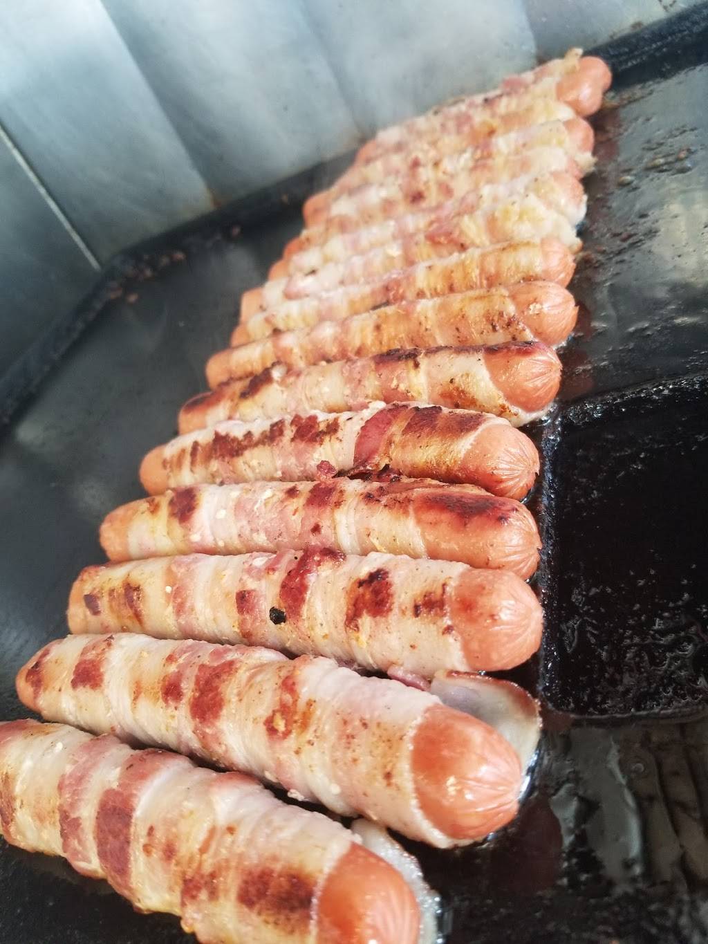 THE HOTDOG PARLOR LLC | meal takeaway | 3017 W 10th St, Greeley, CO 80631, USA | 6028659683 OR +1 602-865-9683