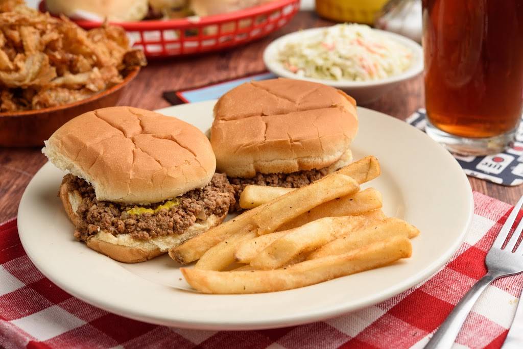 Lees Chicken Restaurant | restaurant | 1940 W Van Dorn St, Lincoln, NE 68522, USA | 4024774339 OR +1 402-477-4339