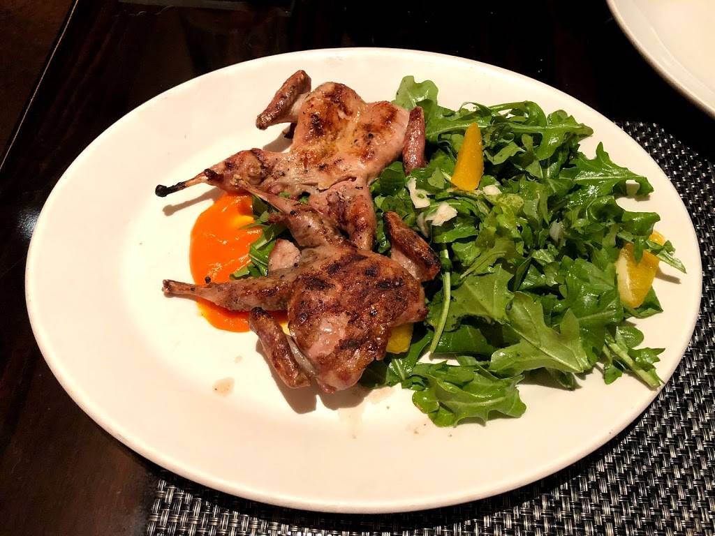 Media Grill + Bar | restaurant | 2201 N Stemmons Fwy, Dallas, TX 75207, USA | 2147617439 OR +1 214-761-7439