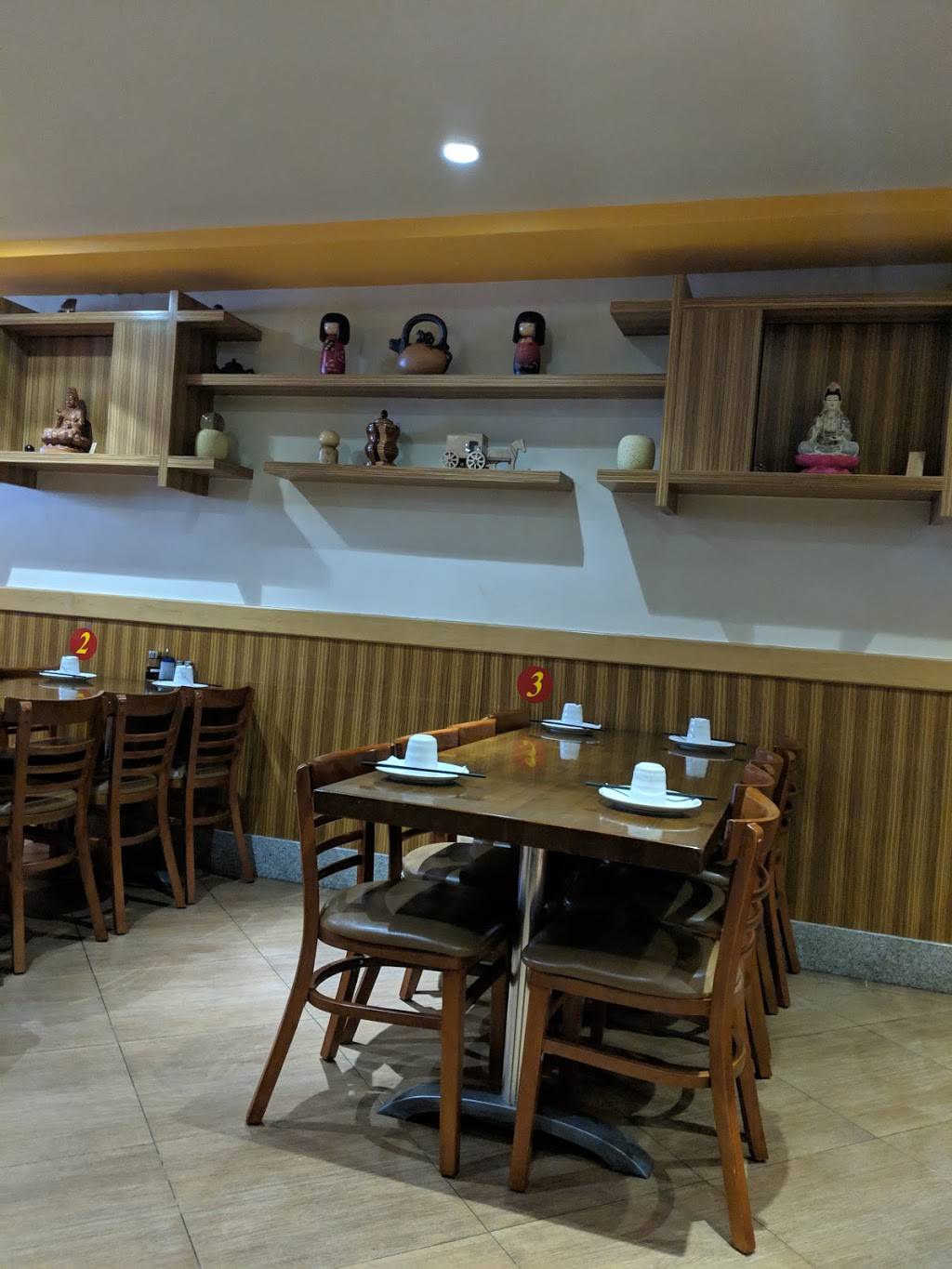 Lucky | restaurant | 5101 8th Ave, Brooklyn, NY 11220, USA | 7188710399 OR +1 718-871-0399