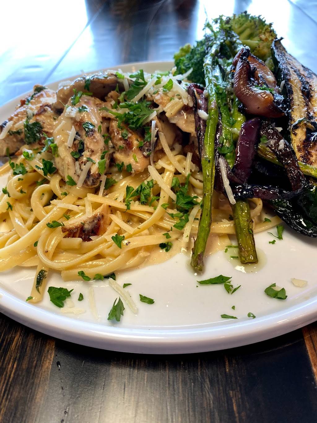 E Che Pizza & Pasta | restaurant | 2180 Westwood Blvd #1f, Los Angeles, CA 90025, USA | 3102340101 OR +1 310-234-0101