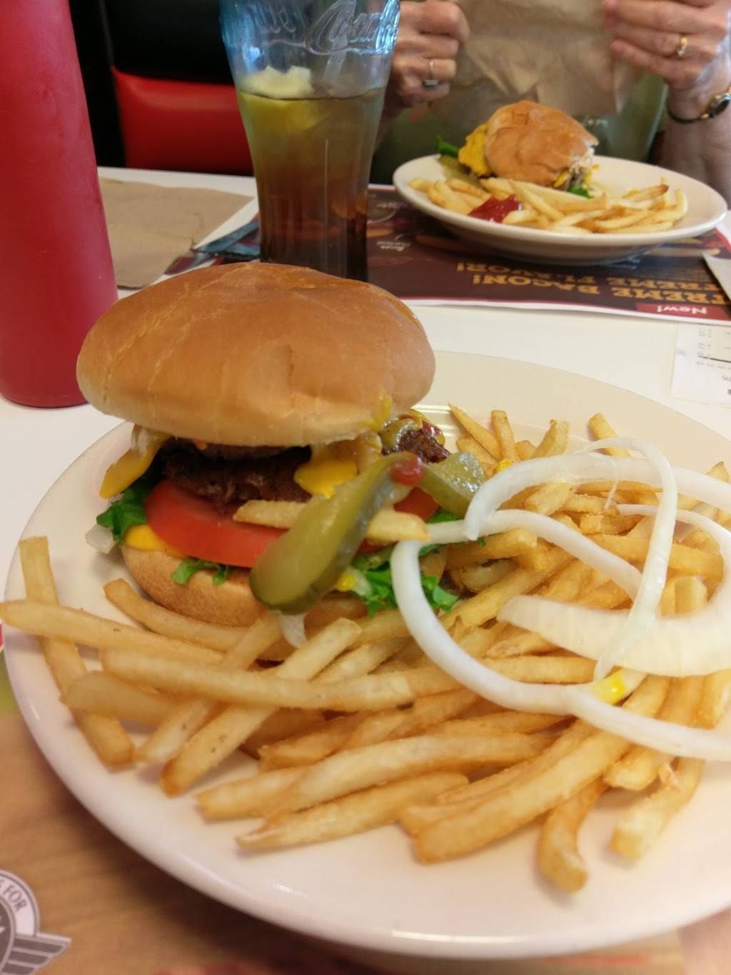 Steak n Shake | restaurant | 6380 Wilmington Pike, Dayton, OH 45459, USA | 9378489846 OR +1 937-848-9846