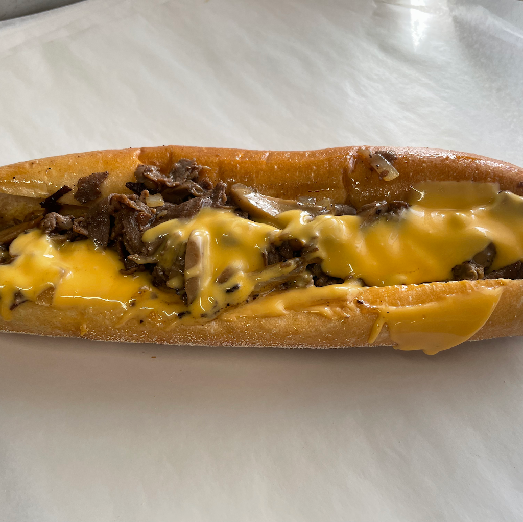 Philly’s Cheesesteaks 215 | restaurant | blv Near the Basketball courts, 4350 Tres Lagos Blvd, McAllen, TX 78504, USA | 9567107275 OR +1 956-710-7275