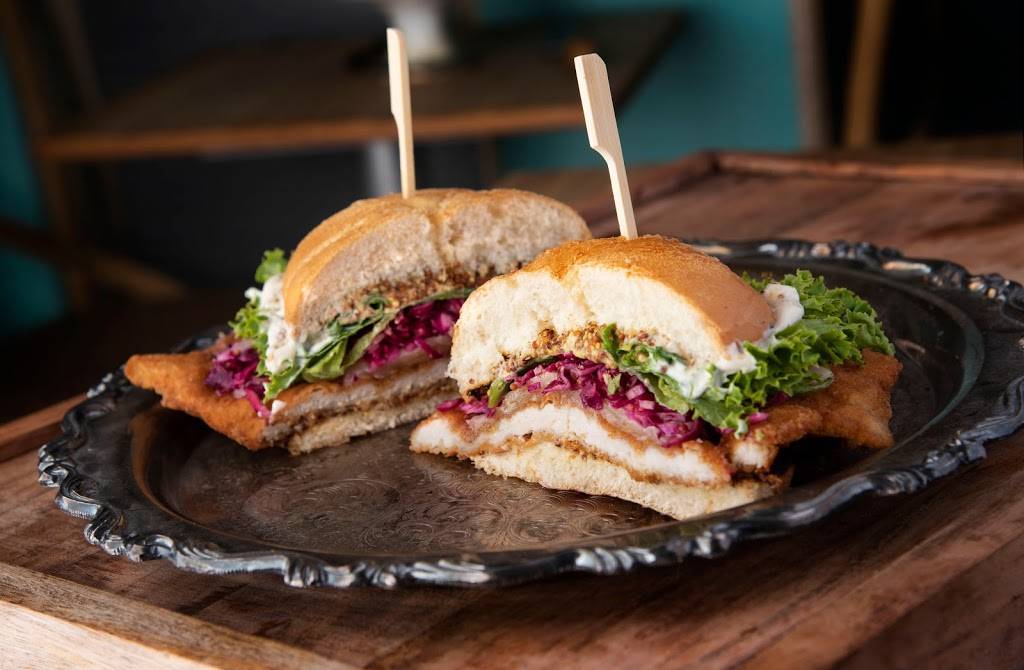 Kaiserhaus | restaurant | 15 Lock St, St. Catharines, ON L2N 5B6, Canada | 2892131292 OR +1 289-213-1292