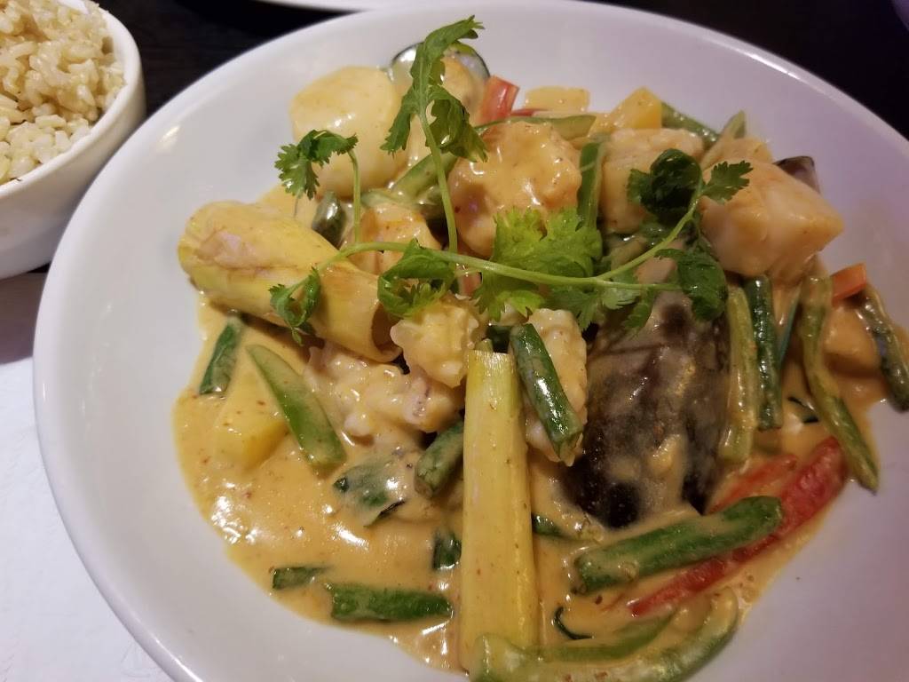 The Asian Grill | restaurant | 20 NJ-17, Rutherford, NJ 07070, USA | 2019330988 OR +1 201-933-0988