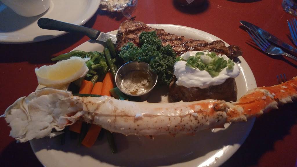 J.King Neptunes Restaurant | restaurant | 17115 Pacific Coast Hwy, Sunset Beach, CA 90742, USA | 5625924878 OR +1 562-592-4878