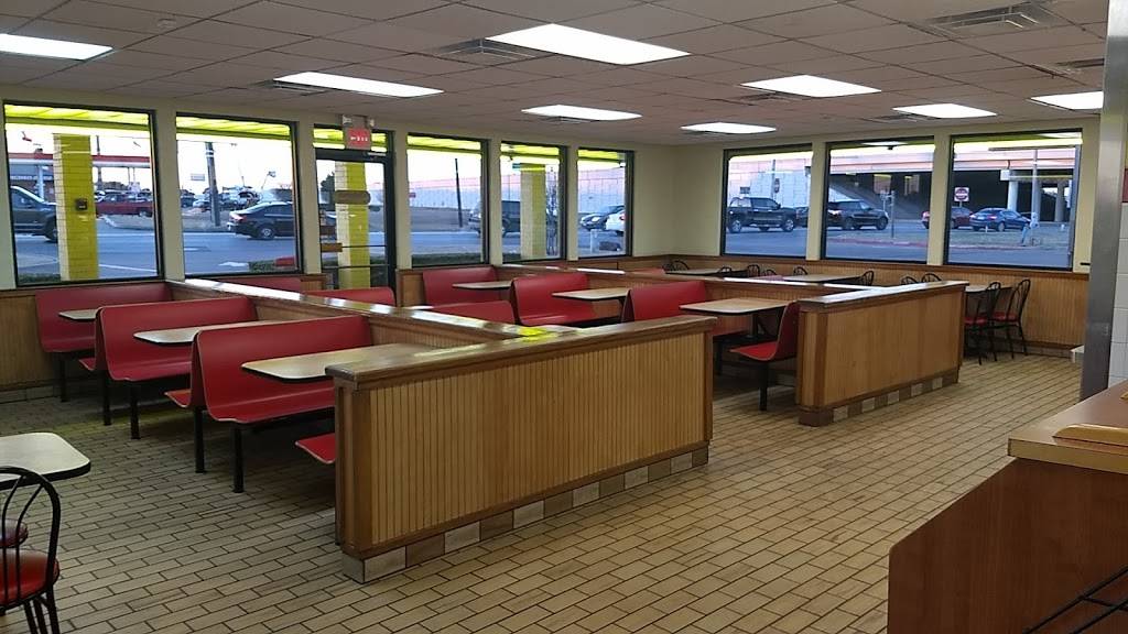 Chicken Express | restaurant | 6555 Wichita St, Forest Hill, TX 76140, USA | 8172930444 OR +1 817-293-0444