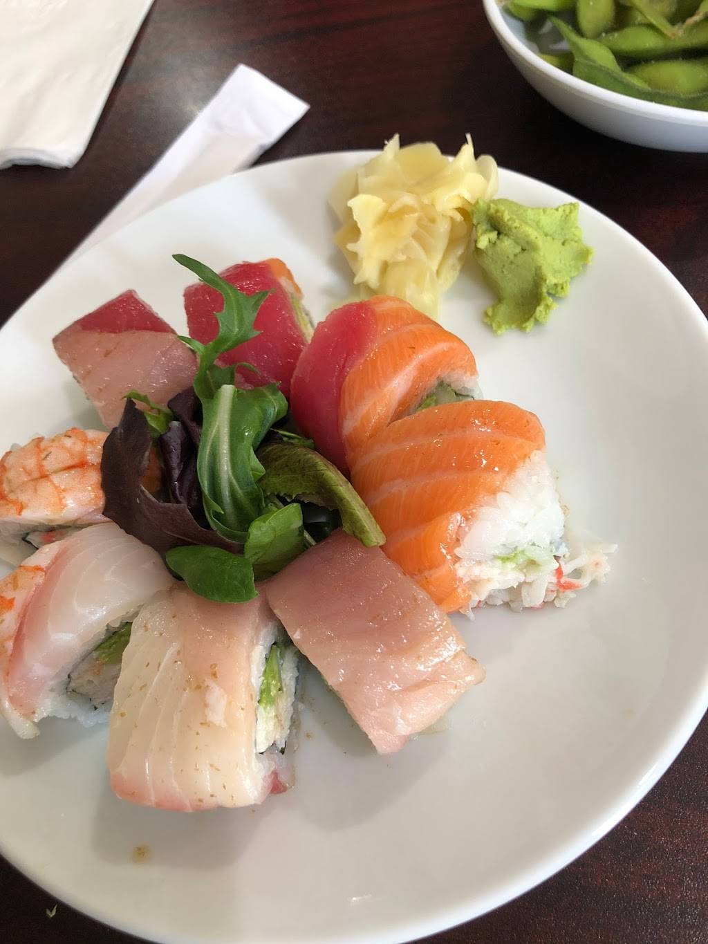 Daru Sushi & Roll Teriyaki | restaurant | 15920 Clark Ave, Bellflower, CA 90706, USA | 5628665227 OR +1 562-866-5227