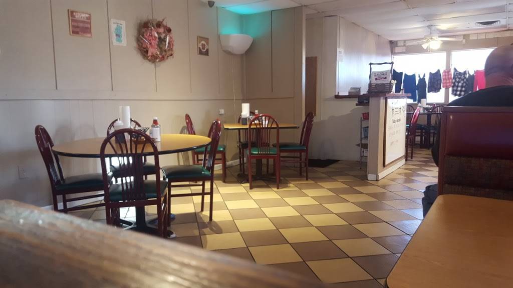 Gammys | restaurant | 1965 Lane Ave S, Jacksonville, FL 32210, USA | 9045032474 OR +1 904-503-2474