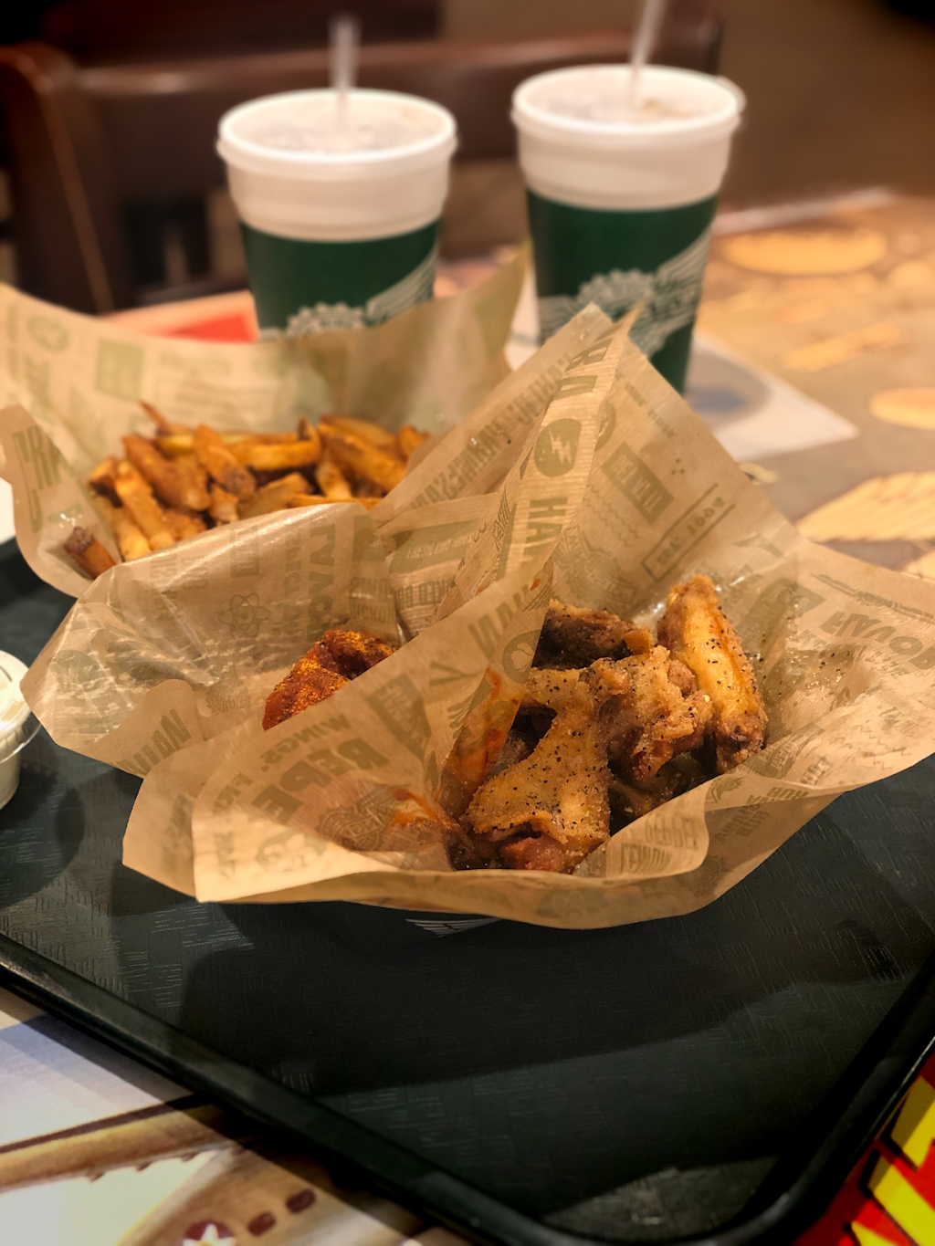 Wingstop | restaurant | 3001 TX-121 Ste 282, Euless, TX 76039, USA | 8172838383 OR +1 817-283-8383