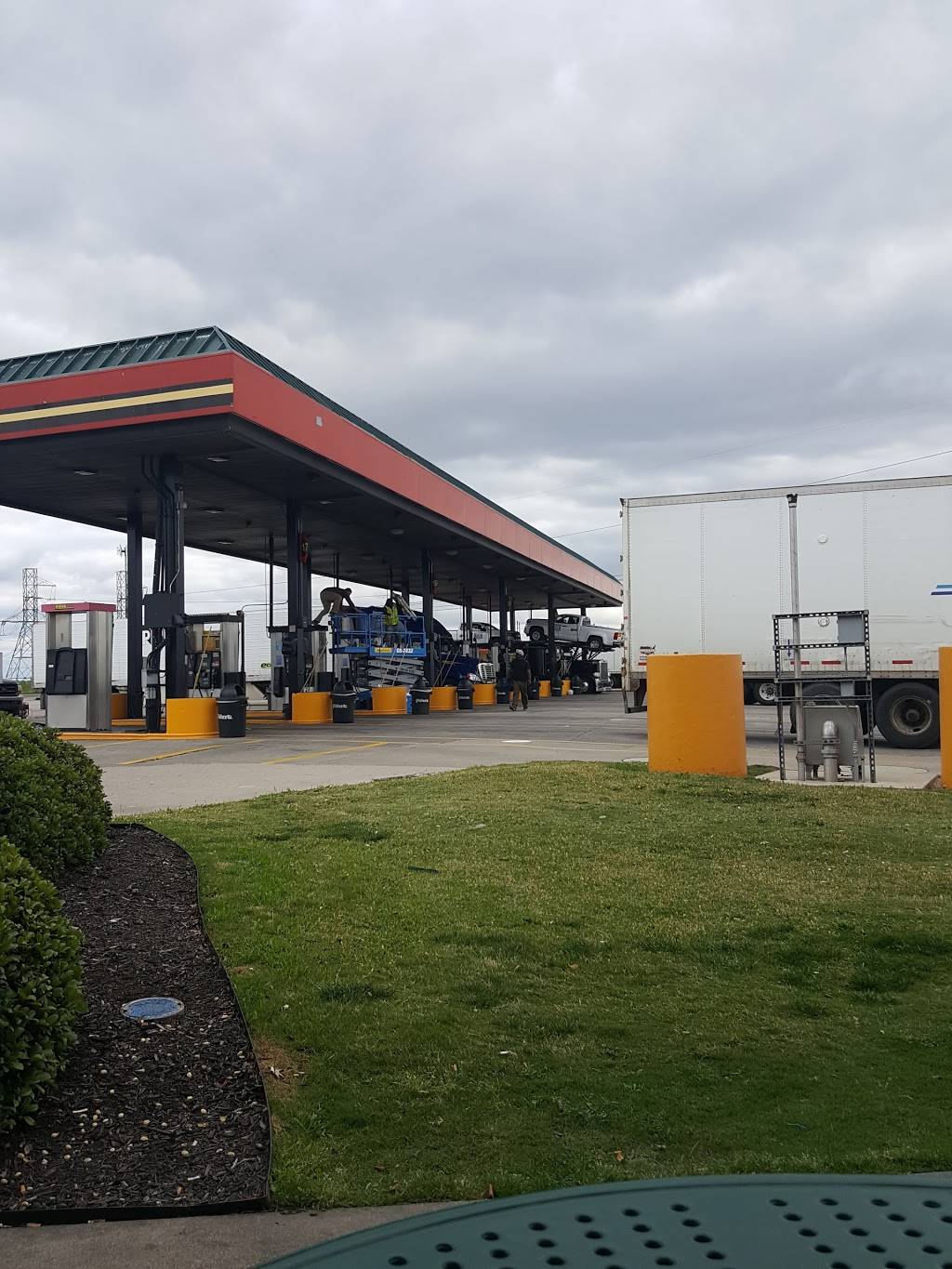 Pilot Travel Center | restaurant | 2400 Alliance Gateway Fwy, Fort Worth, TX 76177, USA | 8173375324 OR +1 817-337-5324