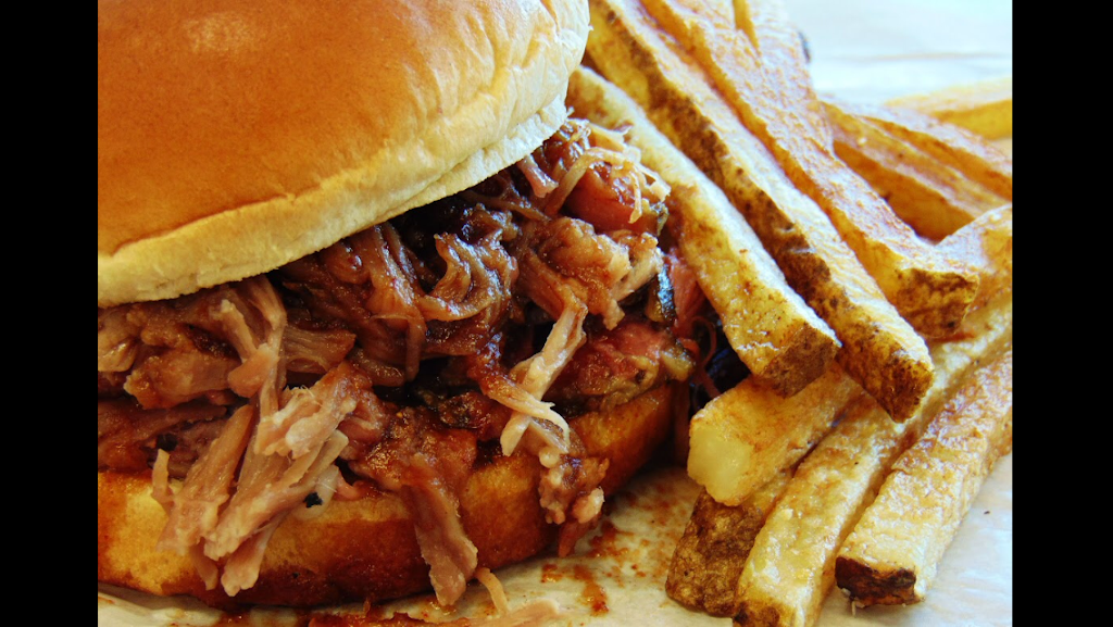 R&R BBQ | restaurant | 13813 US-411, Odenville, AL 35120, USA | 2053526316 OR +1 205-352-6316