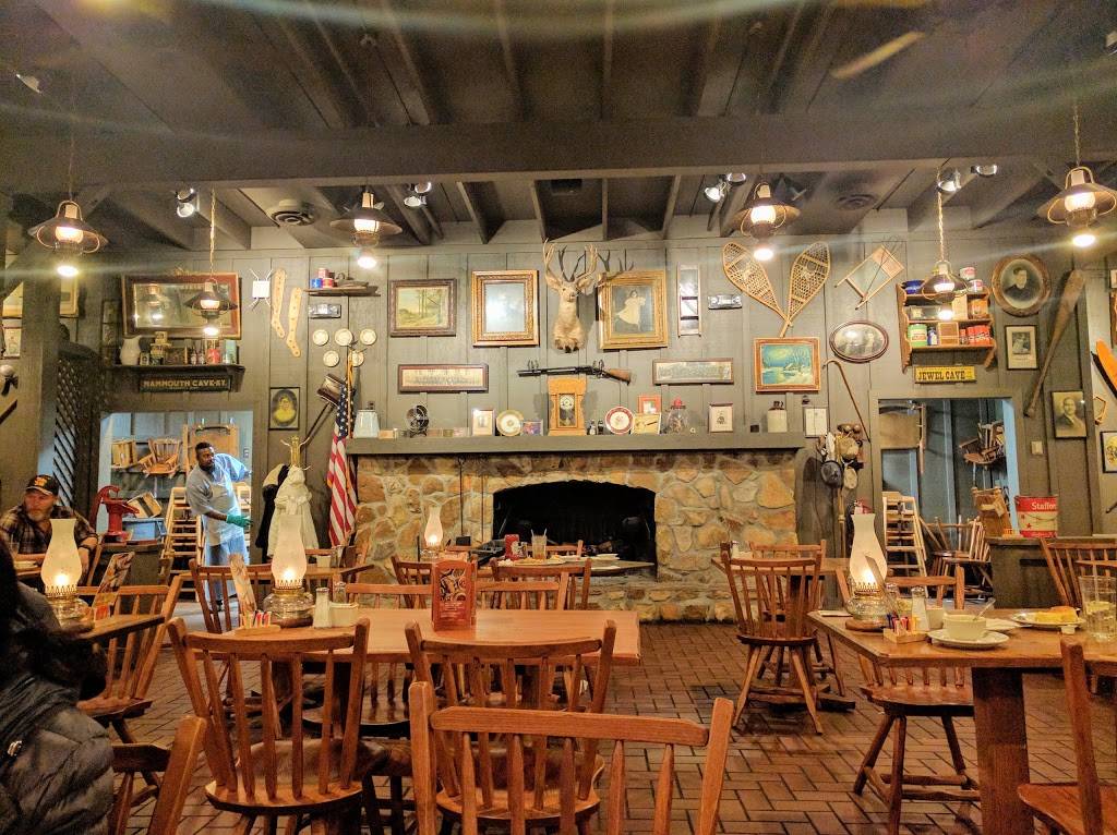 Cracker Barrel Old Country Store | restaurant | 1400 Country Ln, South Hill, VA 23970, USA | 4347742705 OR +1 434-774-2705