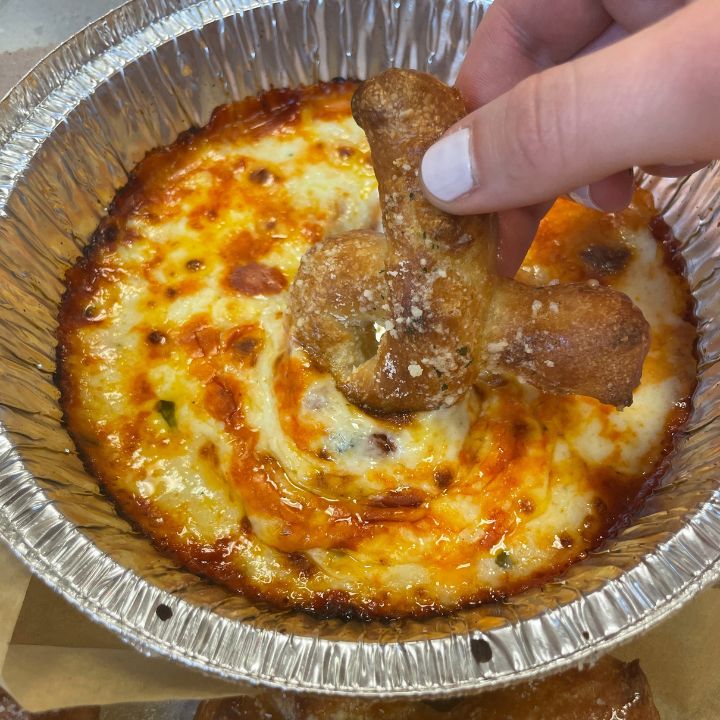 Dominos Pizza | meal delivery | 5824 Dogwood Dr Suite 222, Milton, FL 32570, USA | 8508104333 OR +1 850-810-4333