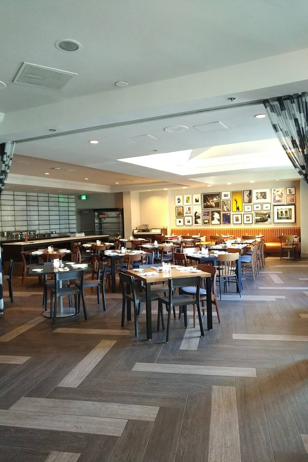 96th Street Bistro | restaurant | 9620 Airport Blvd, Los Angeles, CA 90045, USA | 3103372800 OR +1 310-337-2800