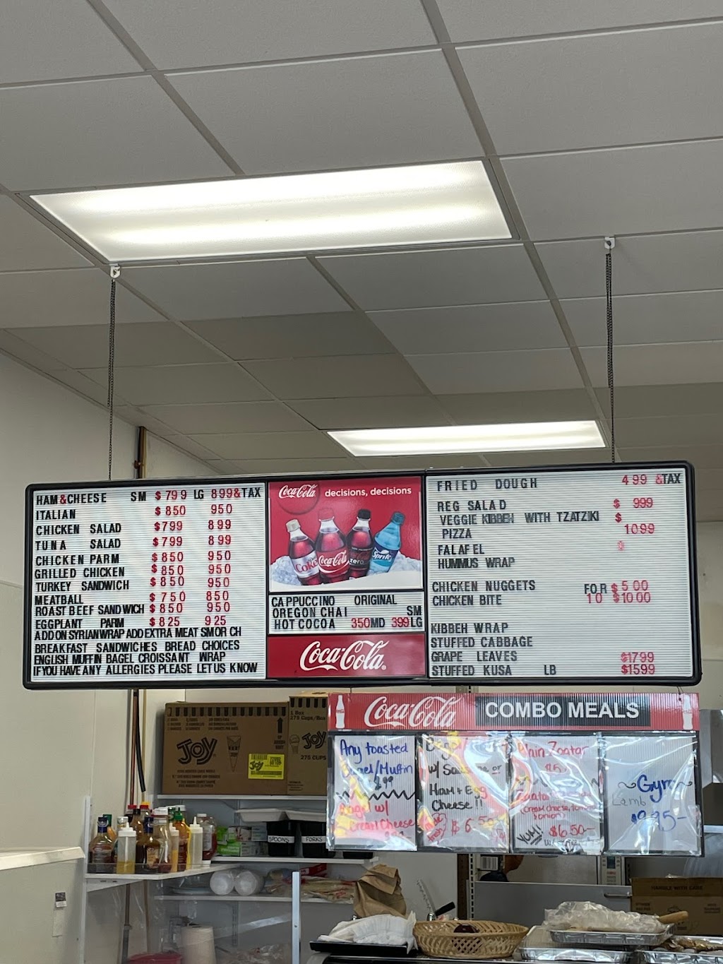 Oceanfront Convenience Store & Lolas Kitchen | restaurant | 339 Ocean Blvd, Hampton, NH 03842, USA | 6036017528 OR +1 603-601-7528