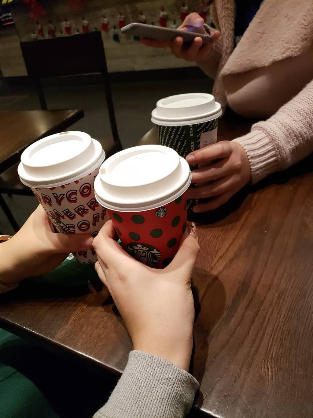 Starbucks | cafe | 1086 W Pleasant Valley Rd Unit 119-1, Parma, OH 44134, USA | 2163867585 OR +1 216-386-7585