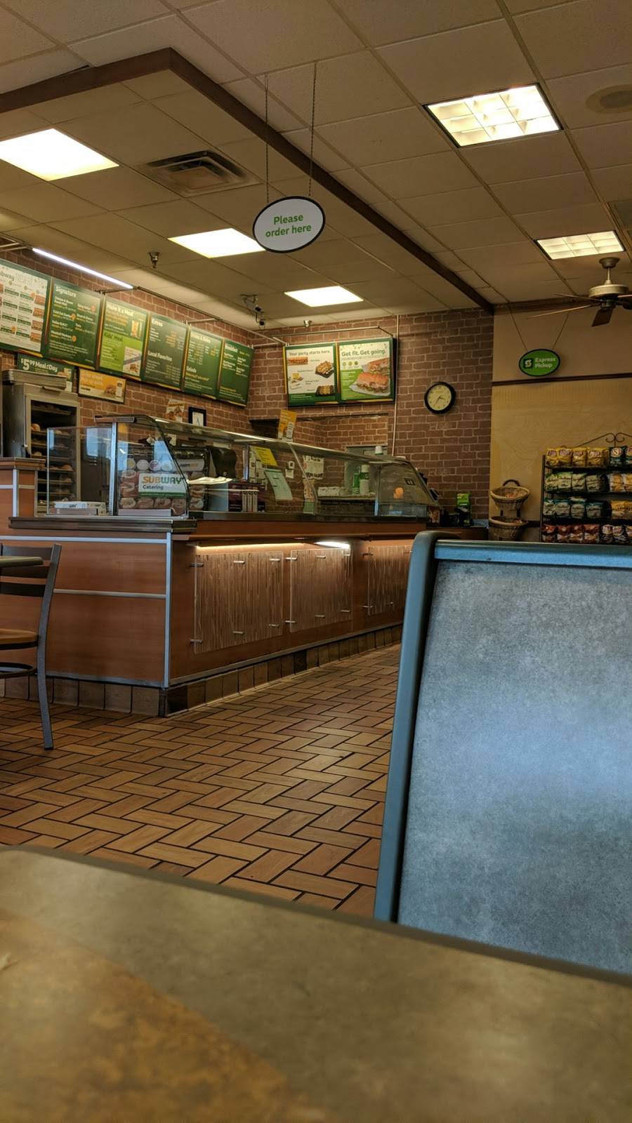 Subway Restaurants | restaurant | 610 E Baseline Rd C2, Phoenix, AZ 85040, USA | 6022430234 OR +1 602-243-0234