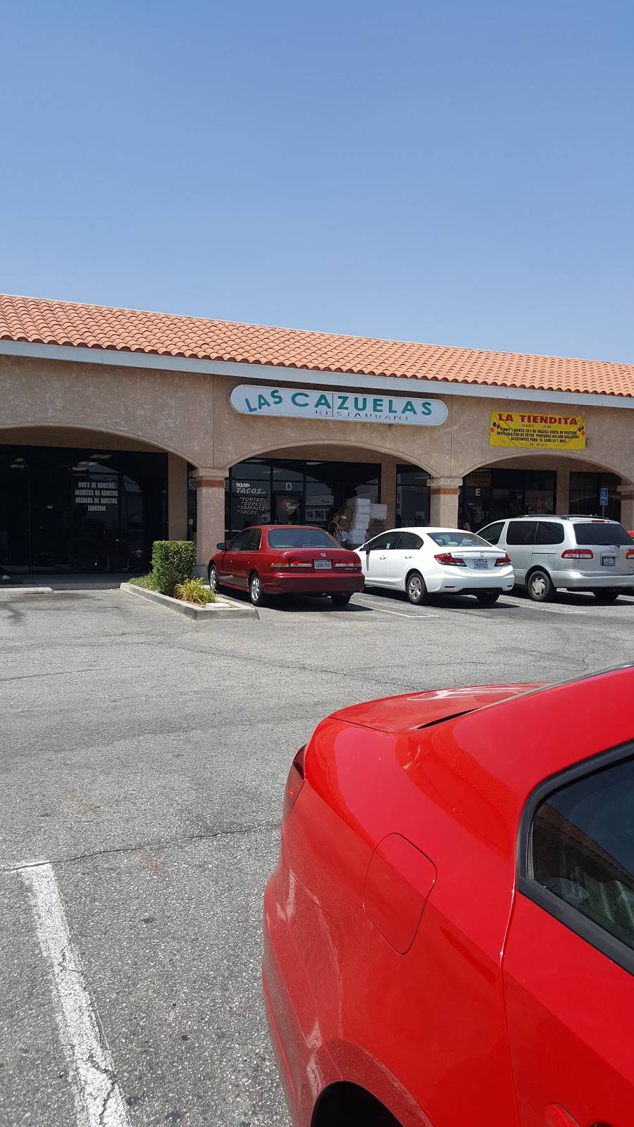 Las Cazuelas Restaurant | restaurant | 2553 E Palmdale Blvd, Palmdale, CA 93550, USA | 6612749222 OR +1 661-274-9222