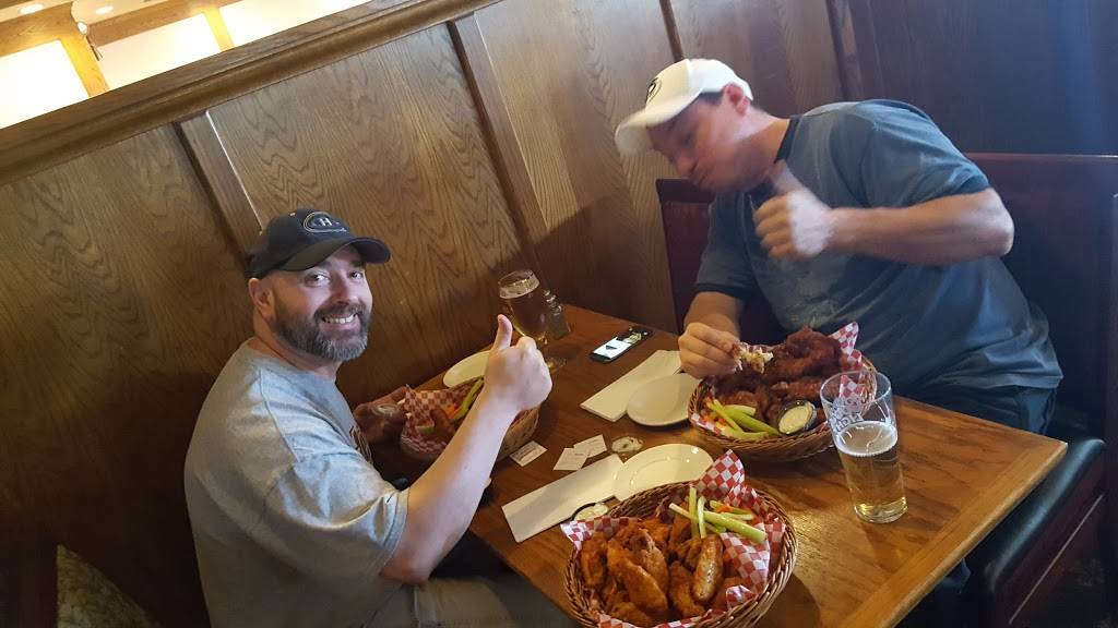 Odys Restaurant, Lounge & Patio | restaurant | 580 Bruin Blvd, Woodstock, ON N4V 1E5, Canada | 5195375586 OR +1 519-537-5586