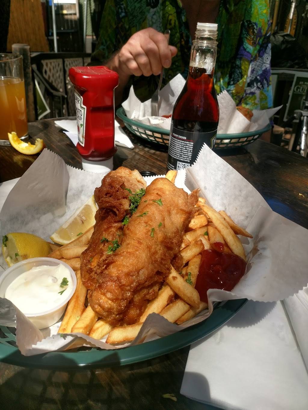 The Dubliner Irish Pub | restaurant | 2307 W Azeele St, Tampa, FL 33609, USA | 8132582257 OR +1 813-258-2257