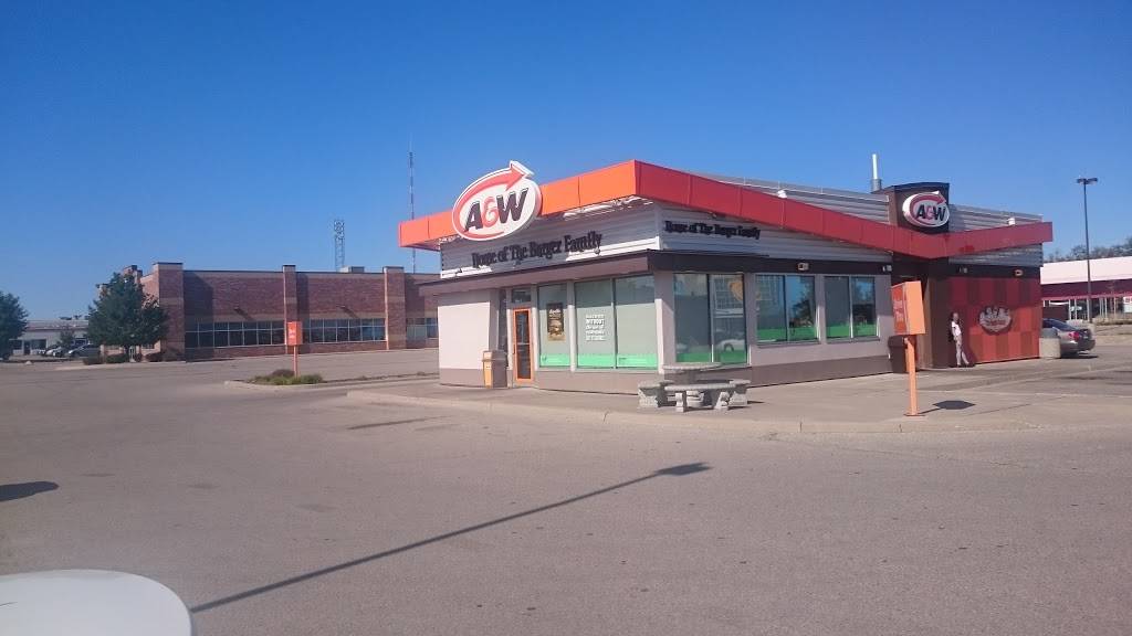 A&W Canada | restaurant | 555 Woodlawn Rd W, Guelph, ON N1K 1E9, Canada | 5198362561 OR +1 519-836-2561