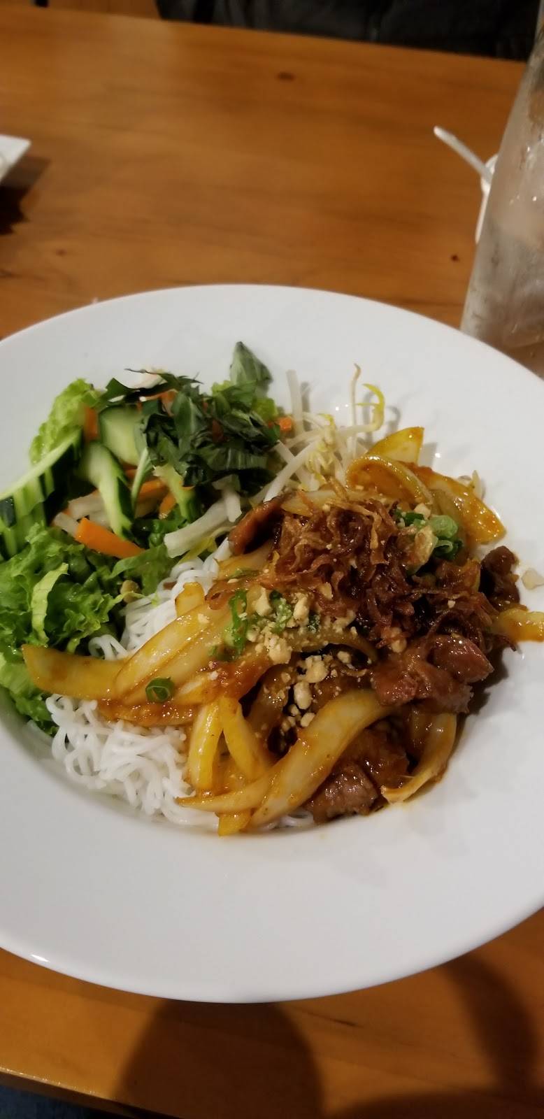 Ox Pho & Grill | restaurant | 31406 Pacific Hwy S, Federal Way, WA 98003, USA | 2066537578 OR +1 206-653-7578