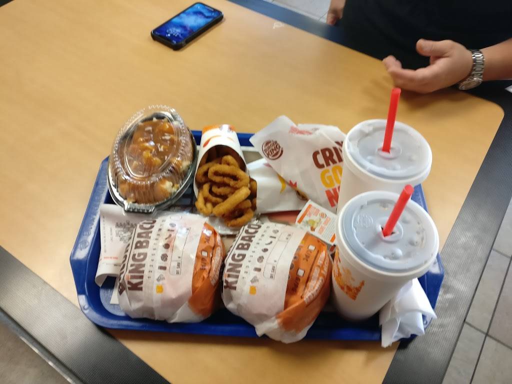 Burger King | restaurant | 200 Silvercreek Pkwy N, Guelph, ON N1H 7P7, Canada | 5197638281 OR +1 519-763-8281