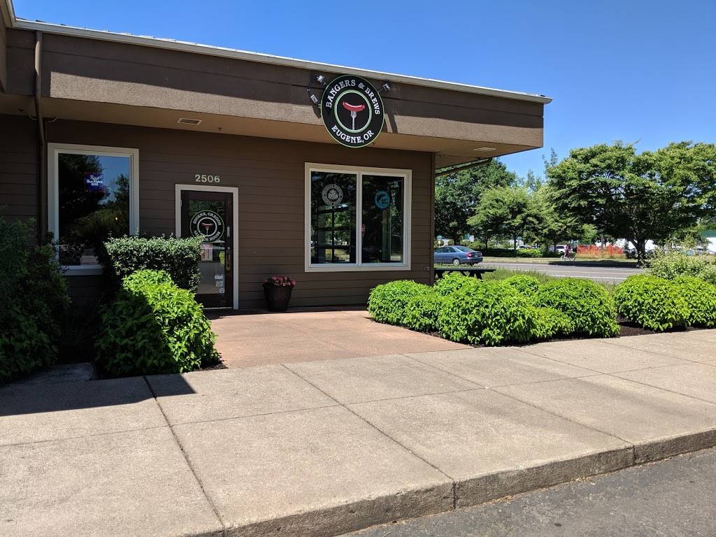Bangers & Brews Eugene | restaurant | 2506 Willakenzie Rd, Eugene, OR 97401, USA | 5415058004 OR +1 541-505-8004