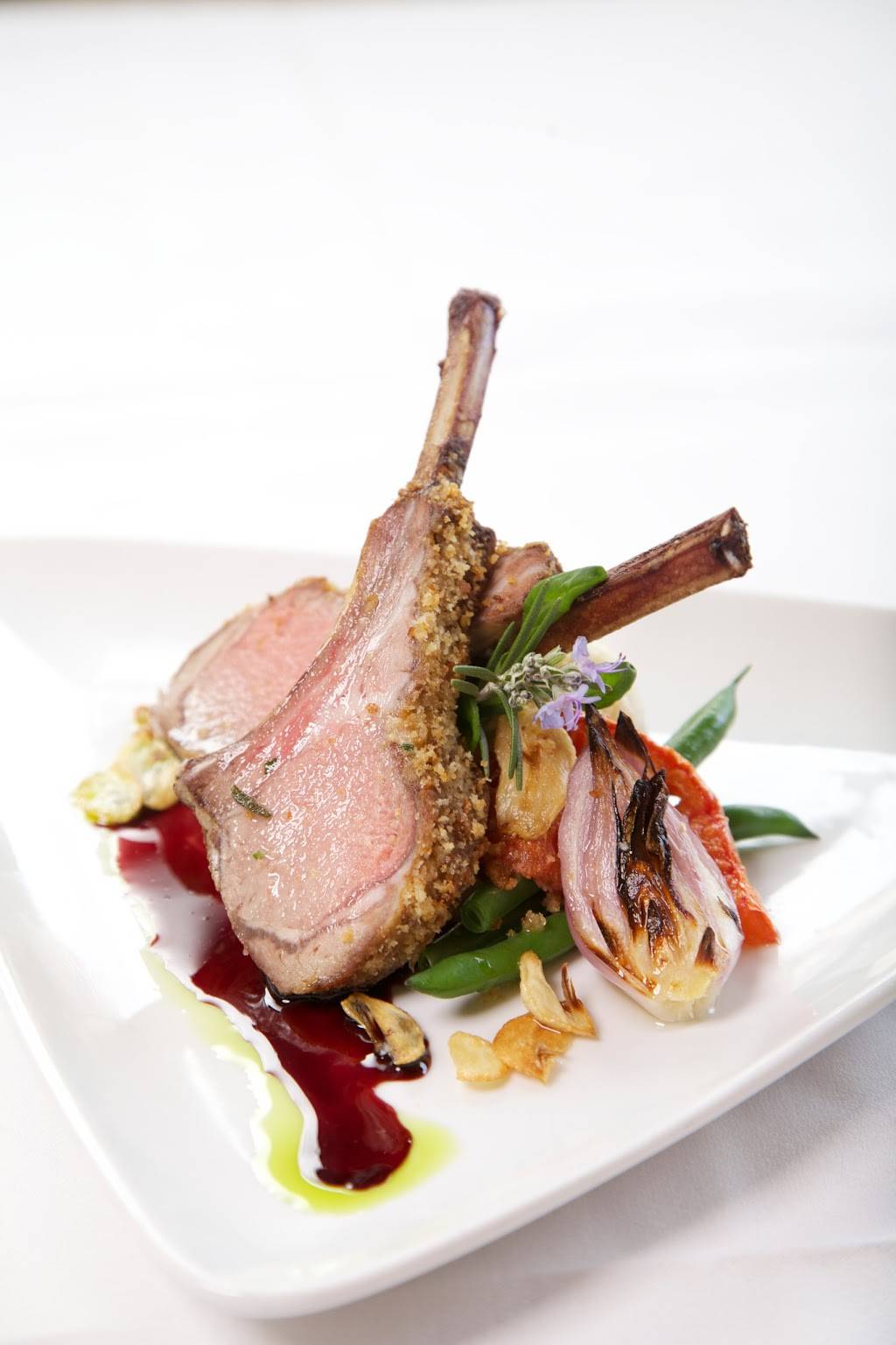 Alexanders | restaurant | 105 S Jefferson St, Roanoke, VA 24011, USA | 5409826983 OR +1 540-982-6983