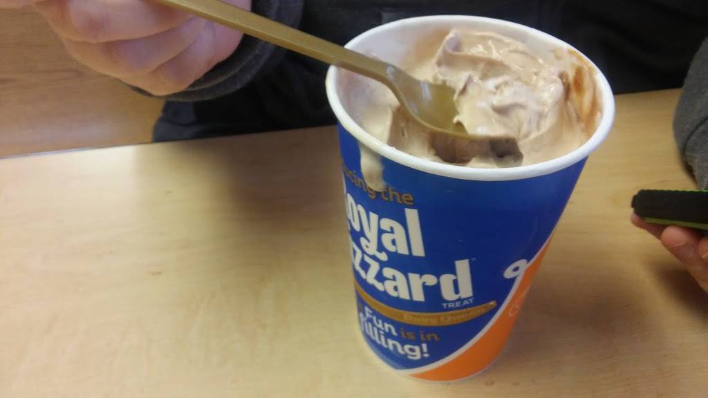 Dairy Queen | restaurant | 402 E W Main St, Barnesville, OH 43713, USA | 7404251475 OR +1 740-425-1475