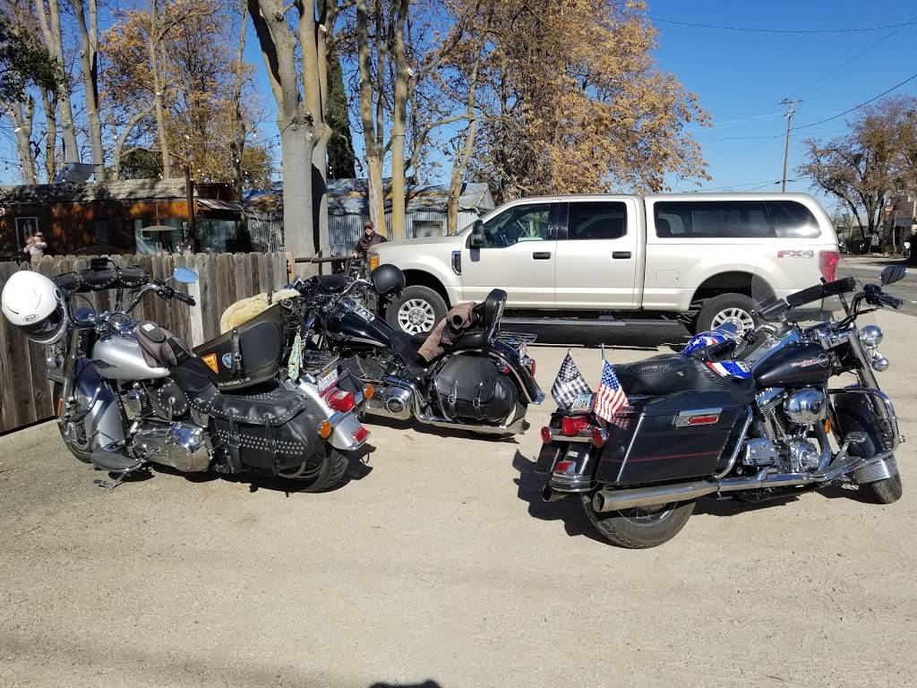 Longbranch Saloon | restaurant | 6258 Webster Rd, Creston, CA 93432, USA | 8057790028 OR +1 805-779-0028