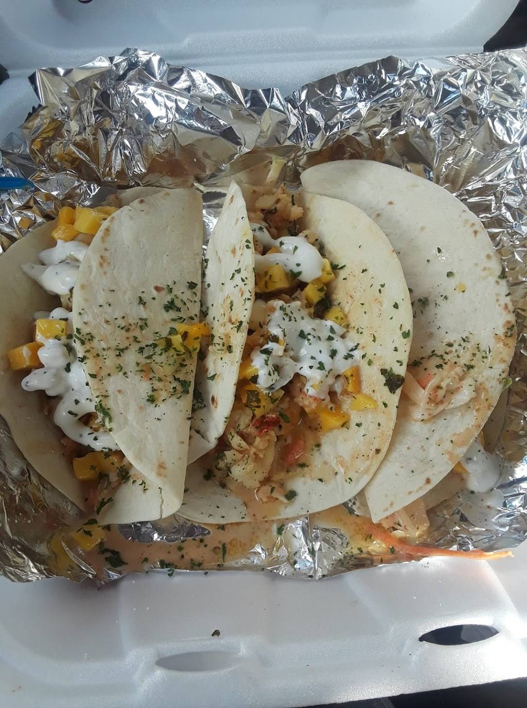 K&J Seafood | restaurant | 2516 Clifton Ave, Cincinnati, OH 45219, USA | 5138738727 OR +1 513-873-8727