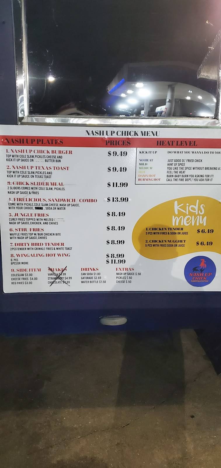 NASH UP CHICK | restaurant | 9020 S Texas 6, Houston, TX 77083, USA | 3463026701 OR +1 346-302-6701