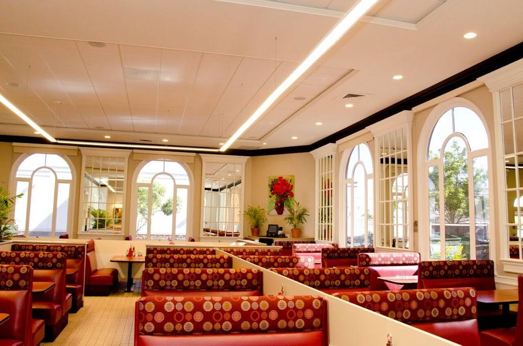 Zippys Kailua | restaurant | 44 Oneawa St, Kailua, HI 96734, USA | 8082663780 OR +1 808-266-3780